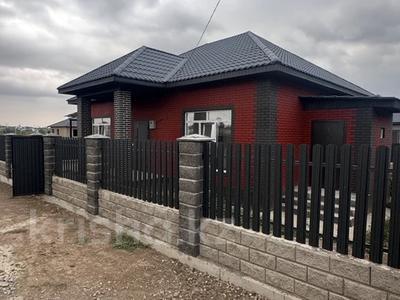 Отдельный дом · 4 комнаты · 140 м² · 6 сот., Центральная — Район Новой Гимназии за 37 млн 〒 в Каскелене