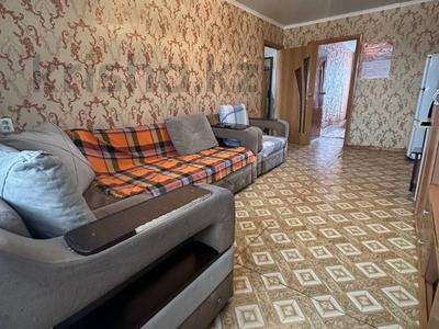 2-бөлмелі пәтер · 44 м² · 4/5 қабат, 15-шағынаудан 3, бағасы: 8.5 млн ₸ в Караганде, Алихана Бокейханова р-н
