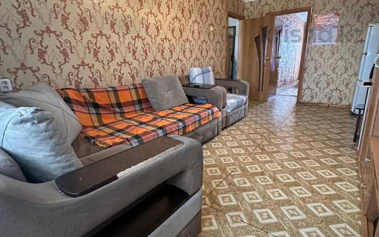 2-бөлмелі пәтер · 44 м² · 4/5 қабат, 15-шағынаудан 3, бағасы: 8.5 млн ₸ в Караганде, Алихана Бокейханова р-н — фото 2