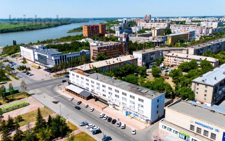 Свободное назначение, офисы, медцентры и аптеки, образование, развлечения · 1416.9 м² за 570 млн ₸ в Павлодаре — фото 27