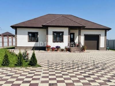Жеке үй · 4 бөлме · 200 м² · 12 жүзд., Аукена Жылкибаева 11 — Микрорайон Рауан, линия 8, дом 11, бағасы: 600 000 ₸ в Конаеве