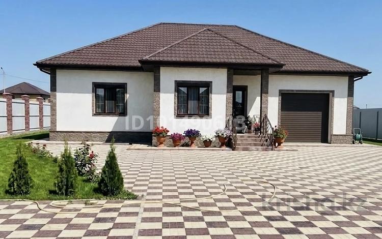 Жеке үй · 4 бөлме · 200 м² · 12 жүзд., Аукена Жылкибаева 11 — Микрорайон Рауан, линия 8, дом 11, бағасы: 600 000 ₸ в Конаеве — фото 2