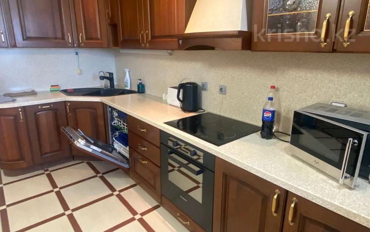 3-комнатная квартира · 90 м² · 19 этаж, Валиханова 25/1 — Сейфуллина Артем за 350 000 ₸ в Астане, р-н Байконур — фото 9