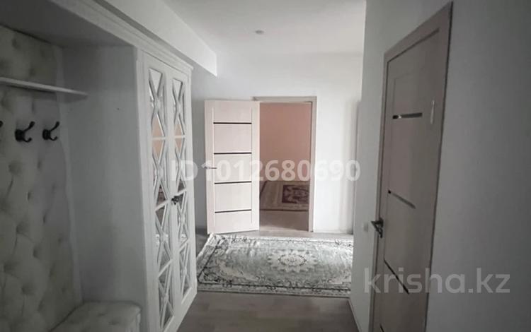 2-бөлмелі пәтер · 84 м² · 5/5 қабат, мкр. Алтын орда 16а, бағасы: 155 000 ₸ в Актобе — фото 2