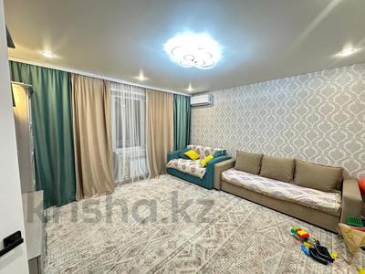 2-комнатная квартира · 53 м² · 5/5 этаж, Пришахтинск, Кемеровская — Школа 33 за 13.5 млн ₸ в Караганде, Алихана Бокейханова р-н