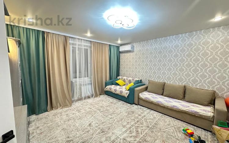 2-комнатная квартира · 53 м² · 5/5 этаж, Пришахтинск, Кемеровская — Школа 33 за 13.5 млн ₸ в Караганде, Алихана Бокейханова р-н — фото 2