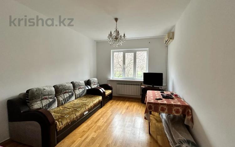 1-бөлмелі пәтер, 42 м², 2/5 қабат, мкр Аксай-4 14 — Б. Момышулы, бағасы: 25 млн 〒 в Алматы, Ауэзовский р-н — фото 2