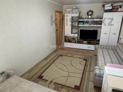 2-комнатная квартира · 44 м² · 1/5 этаж, Майкудук, Мкр Восток-2 14 за 17.5 млн ₸ в Караганде, Алихана Бокейханова р-н