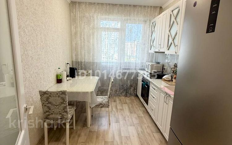 3-бөлмелі пәтер · 85 м² · 5/9 қабат, Каныша Сатпаева 55/3, бағасы: 56 млн ₸ в Усть-Каменогорске — фото 2