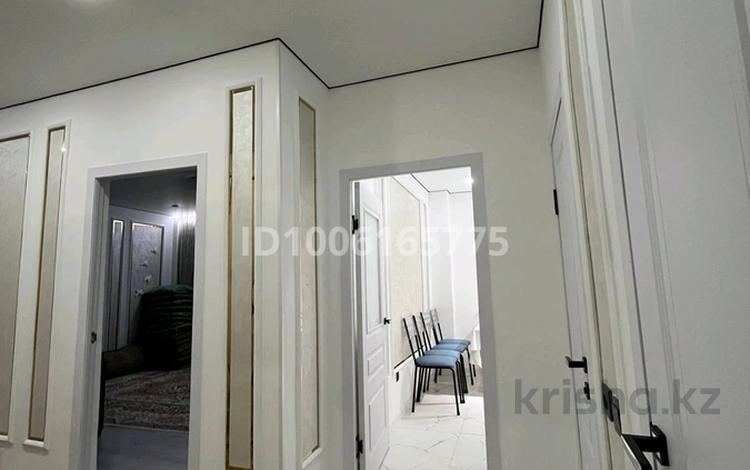 2-комнатная квартира · 64 м² · 2/6 этаж, Берғалиева 71 за 250 000 ₸ в Атырау, мкр Привокзальный-1 — фото 2