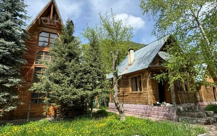 Отдельный дом · 5 комнат · 260 м² · 10 сот., мкр Бутаковка, Бейсеуова за 1.5 млн ₸ в Алматы, Медеуский р-н — фото 10