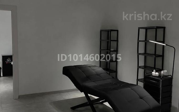 Салоны красоты · 30 м² за 120 000 ₸ в Алматы, Бостандыкский р-н — фото 2