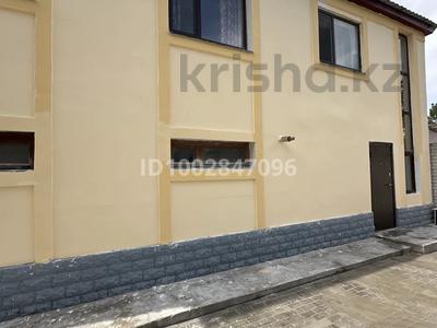 Жеке үй · 3 бөлме · 65 м² · 10 жүзд., Сазды-2, Местпром 7 Б — Рядом с мебельным магазином Кенес по Оспанова, бағасы: 200 000 ₸ в Актобе, Сазда-2 