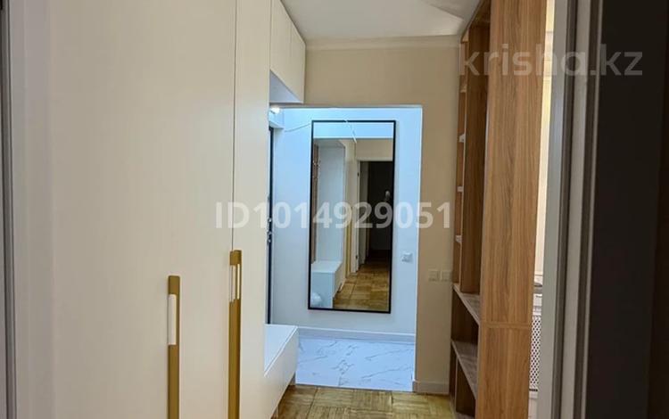 2-комнатная квартира · 44.1 м² · 4/4 этаж, мкр Коктем-3 5 за 42 млн ₸ в Алматы, Бостандыкский р-н — фото 2