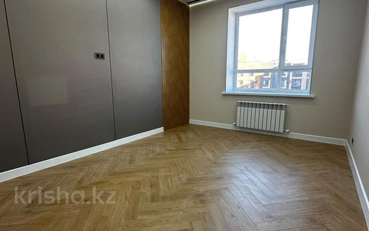1-бөлмелі пәтер · 37 м² · 4/5 қабат, Алтын орда ш/а. 339а — ЖК МОЛДИР напротив 81 школы, бағасы: 21 млн ₸ в Актобе, мкр. Алтын орда — фото 2