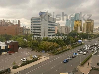 3-бөлмелі пәтер · 100 м² · 6/9 қабат, Кенесары 45 — Республика-Кенесары, бағасы: 380 000 ₸ в Астане, р-н Байконур