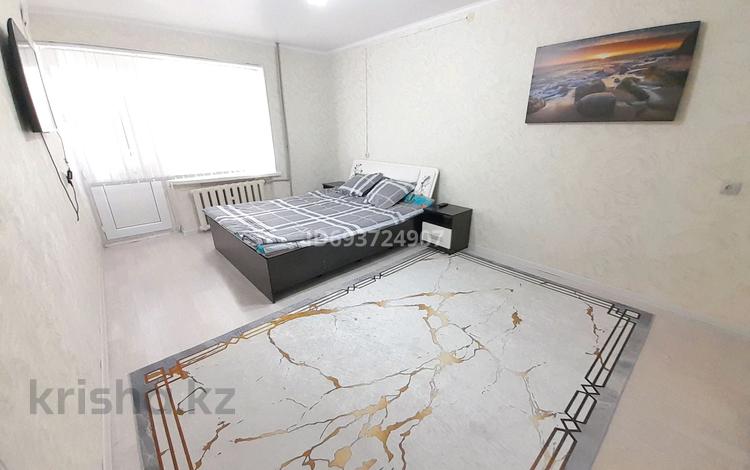 1-комнатная квартира · 37 м² · 3/5 этаж, Кунаева 26 — Вечный огонь, Бегим ана, Зубенко, Вокзал, Жайна, Универсам, Площадь за 2 000 ₸ в  — фото 2