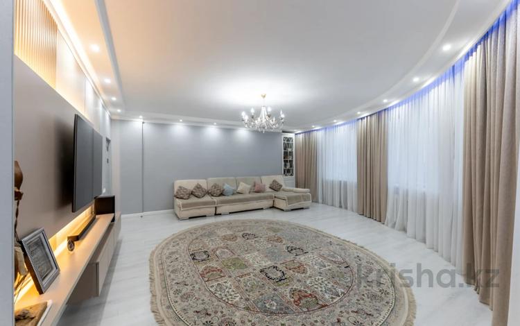 3-комнатная квартира · 122.1 м² · 12/13 этаж, Сембинова 7 за 450 000 ₸ в Астане, р-н Байконур — фото 2