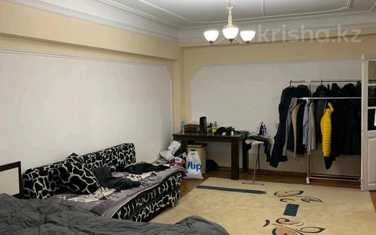 1-комнатная квартира, 50 м², 6/7 этаж помесячно, Абая 141 — Гагарина