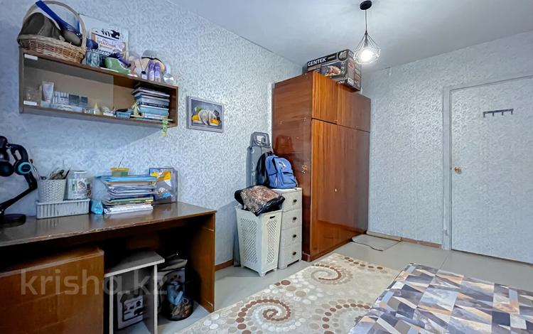 2-комнатная квартира, 44 м², 4/5 этаж, мкр Аксай-1 за 26 млн 〒 в Алматы, Ауэзовский р-н — фото 2