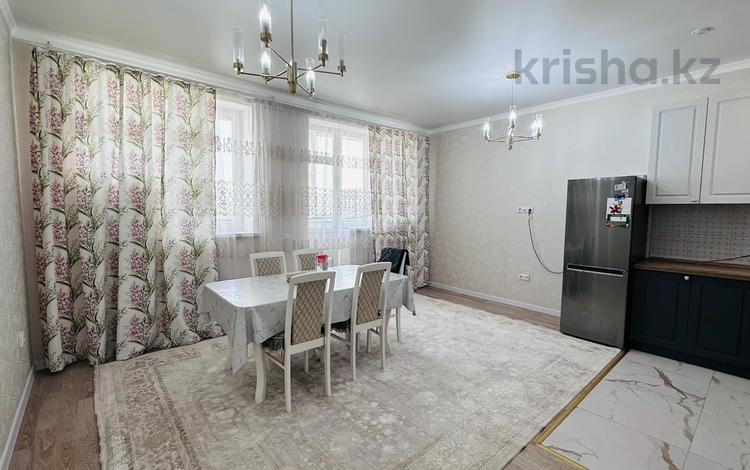 3-комнатная квартира, 77 м², Молдагалиев 10 за 33.5 млн 〒 в Астане, Есильский р-н — фото 2