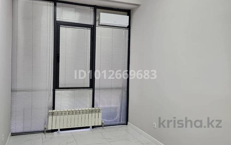 Сұлулық салондары, кабинеттер және жұмыс орындары · 15 м², бағасы: 300 000 ₸ в Алматы, Бостандыкский р-н — фото 2