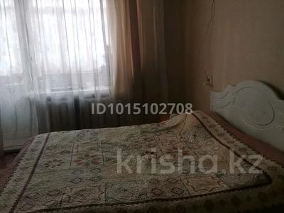 1-бөлмелі пәтер · 30 м² · 3/5 қабат, 4-ші шағым аудан, Абая — Торговый лом Емшан, бағасы: 300 000 ₸ в Костанае, 4-й микрорайон
