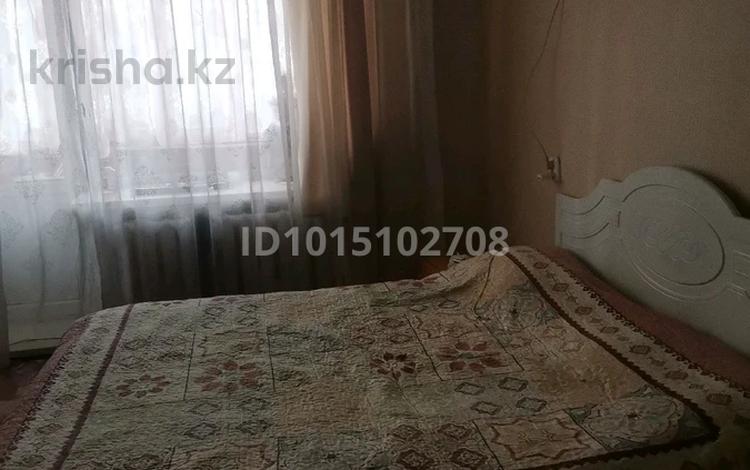1-бөлмелі пәтер · 30 м² · 3/5 қабат, 4-ші шағым аудан, Абая — Торговый лом Емшан, бағасы: 300 000 ₸ в Костанае, 4-й микрорайон — фото 2
