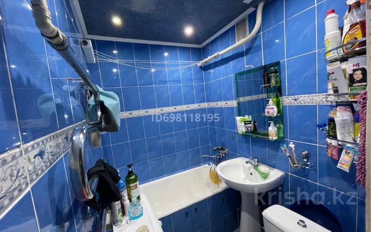 1-комнатная квартира · 54 м² · 2/5 этаж, мкр Новый Город — Квартира прямо в центре,рядом есть абзал ЦУМ арбат школа 92 гимназия сити мол акимат центральный парк за 150 000 〒 в Караганде, Казыбек би р-н — фото 2