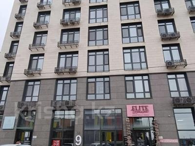 Аренда квартир в Атырауской обл.: 3-комнатная квартира · 115 м² · 5/9 этаж · помесячно, Пр.Тайманова 48 — Кулманова за 500 000 〒 3-комнатная квартира · 115 м² · 5/9 этаж · помесячно, Пр.Тайманова 48 — Кулманова за 500 000 〒 в Атырау