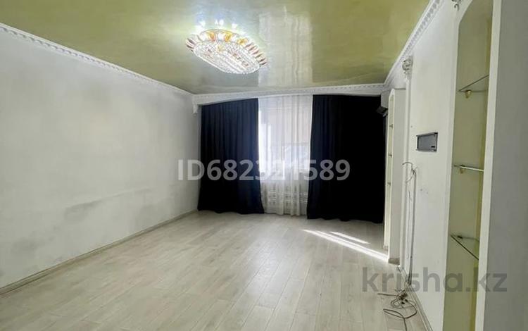 3-комнатная квартира, 90 м², 2/5 этаж, Каратал 17/3 за ~ 33.5 млн 〒 в Талдыкоргане, Каратал — фото 2