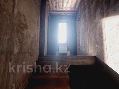 Отдельный дом · 6 комнат · 230 м² · 1 сот., Егизбаева 155 за 70 млн 〒 в Уральске