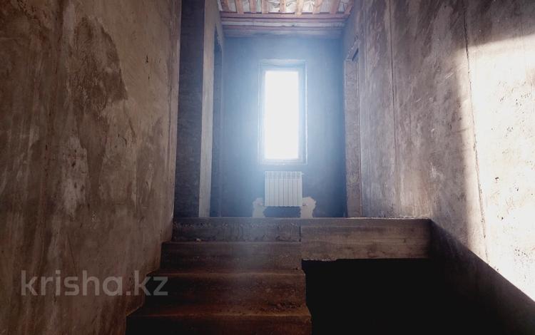 Отдельный дом · 6 комнат · 230 м² · 1 сот., Егизбаева 155 за 70 млн 〒 в Уральске — фото 2