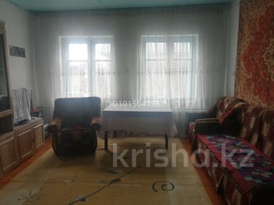 Жеке үй · 3 бөлме · 90 м² · 25 жүзд., Жамбыла 15 — Находится село Булакты это улица школы, бағасы: 12 млн ₸ в Бесколь