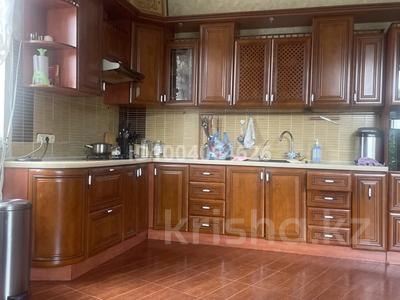 Отдельный дом · 7 комнат · 280 м² · 8 сот., мкр Новый Город — Чижевского за 255 млн 〒 в Караганде, Казыбек би р-н