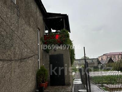 Аренда домов или дач в Карагандинской обл.: Отдельный дом · 4 комнаты · 145 м², мкр Новый Город — Космонавтов за 400 000 〒 Отдельный дом · 4 комнаты · 145 м², мкр Новый Город — Космонавтов за 400 000 〒 в Караганде, Казыбек би р-н