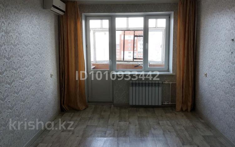 2-бөлмелі пәтер · 51.6 м² · 8/9 қабат, мкр Строитель 34, бағасы: 18 млн ₸ в Уральске — фото 2