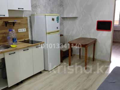 1-бөлмелі пәтер · 33 м² · 5/10 қабат, Толе би 285/8, бағасы: 210 000 ₸ в Алматы, Ауэзовский р-н