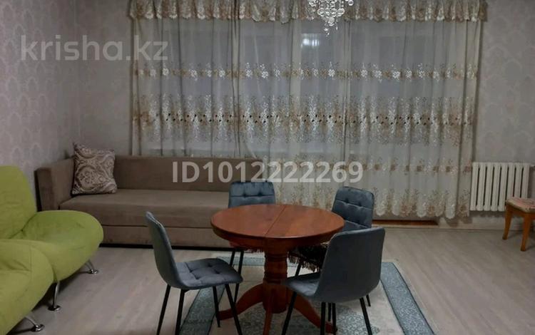 2-комнатная квартира · 82 м² · 3/5 этаж, Мкр Думан-2 15 за 310 000 ₸ в Алматы, Медеуский р-н — фото 2