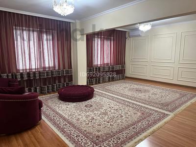 5-комнатная квартира · 170 м² · 5/5 этаж, Сатпаева за ~ 60 млн 〒 в Атырау