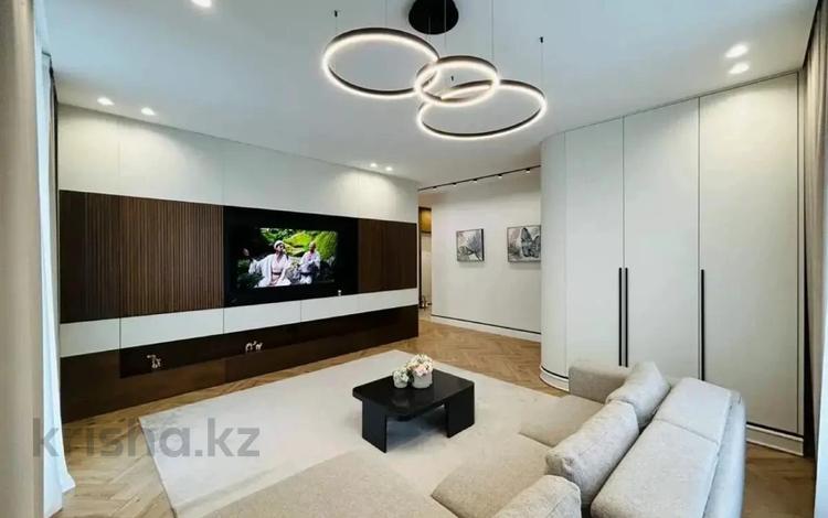 2-комнатная квартира · 70 м² · 10 этаж, Розыбакиева 320 за 550 000 ₸ в Алматы, Бостандыкский р-н — фото 2
