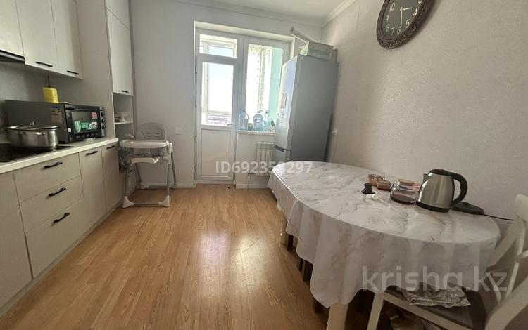 3-комнатная квартира, 82 м², 4/9 этаж, жубан молдагалиева 6