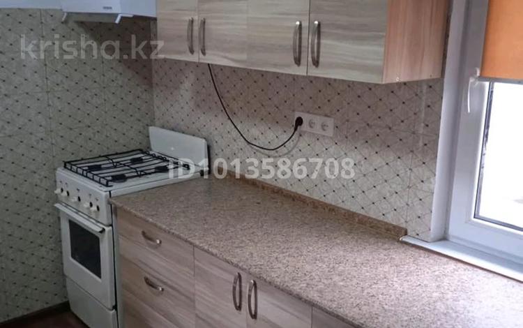 1-комнатная квартира · 40 м² · 2/2 этаж, мкр Кенсай за 150 000 ₸ в Алматы, Медеуский р-н — фото 2