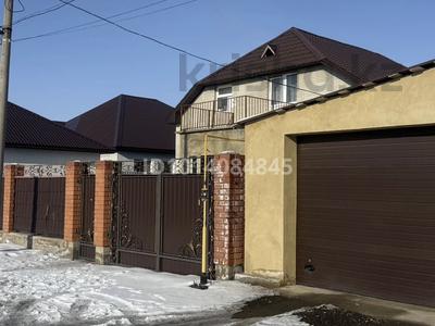 Отдельный дом · 4 комнаты · 200 м² · 10 сот., Кетбугы 12 за 55 млн ₸ в Жезказгане