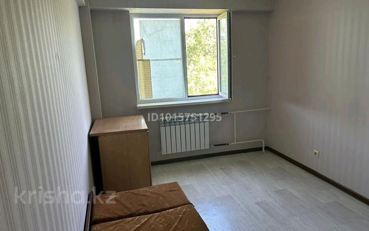 2-комнатная квартира · 50 м² · 5/5 этаж, мкр 13-й военный городок, красногорская улица 35/11 за 23.9 млн ₸ в Алматы, Турксибский р-н — фото 2