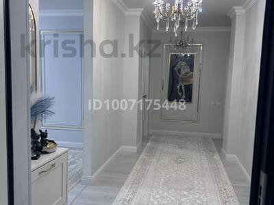 3-бөлмелі пәтер · 102 м² · 3/12 қабат, Сырым батыра 2, бағасы: ~ 72 млн ₸ в Шымкенте