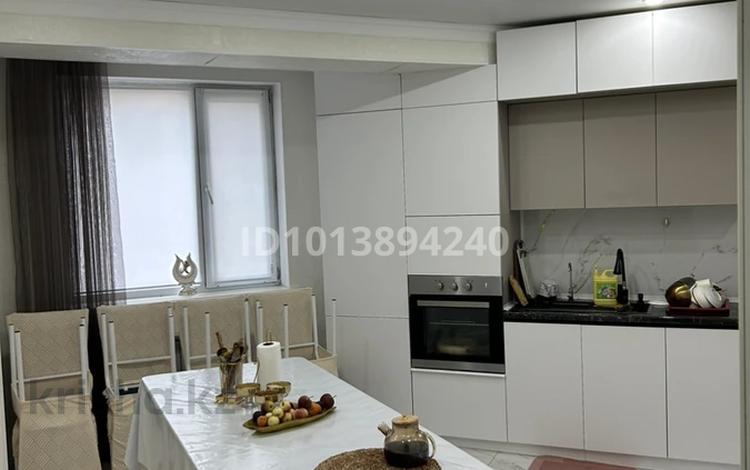3-комнатная квартира · 121 м² · 2/5 этаж, мкр. Алтын орда, Мкр Батыс-2, жилой массив Юго-Запад 87 за 33 млн ₸ в Актобе — фото 2