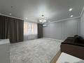 2-бөлмелі пәтер · 90 м² · 1/10 қабат, Қонаев ш/а. 52/2, бағасы: 43 млн ₸ в Уральске, мкр Кунаева