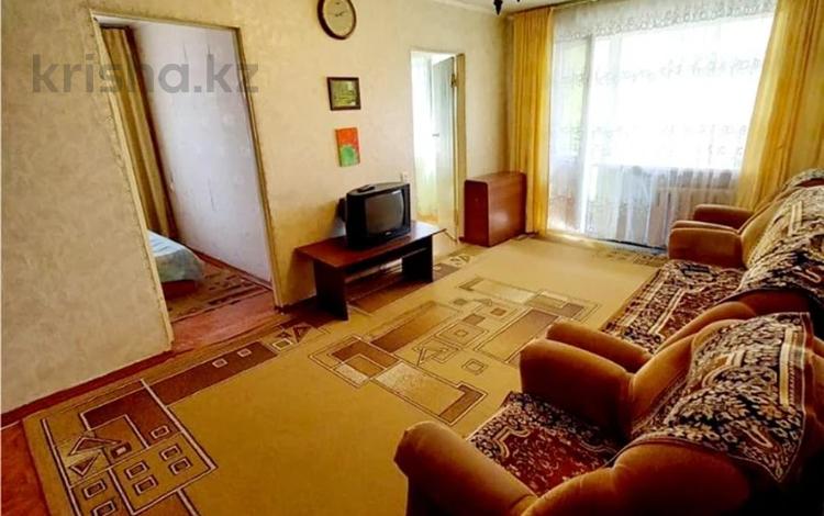 3-комнатная квартира · 50 м² · 1/5 этаж, Майкудук, 19 мкр за 11.9 млн ₸ в Караганде, Алихана Бокейханова р-н — фото 3