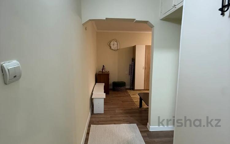 1-комнатная квартира · 32 м² · 1/4 этаж, мкр №10 за 24 млн ₸ в Алматы, Ауэзовский р-н — фото 2